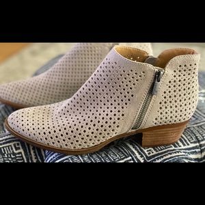 Lucky Brand LP-Baylah2 Chinchilla SuedeLight Grey